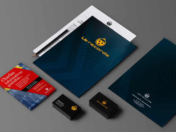Branding: Lb Records.